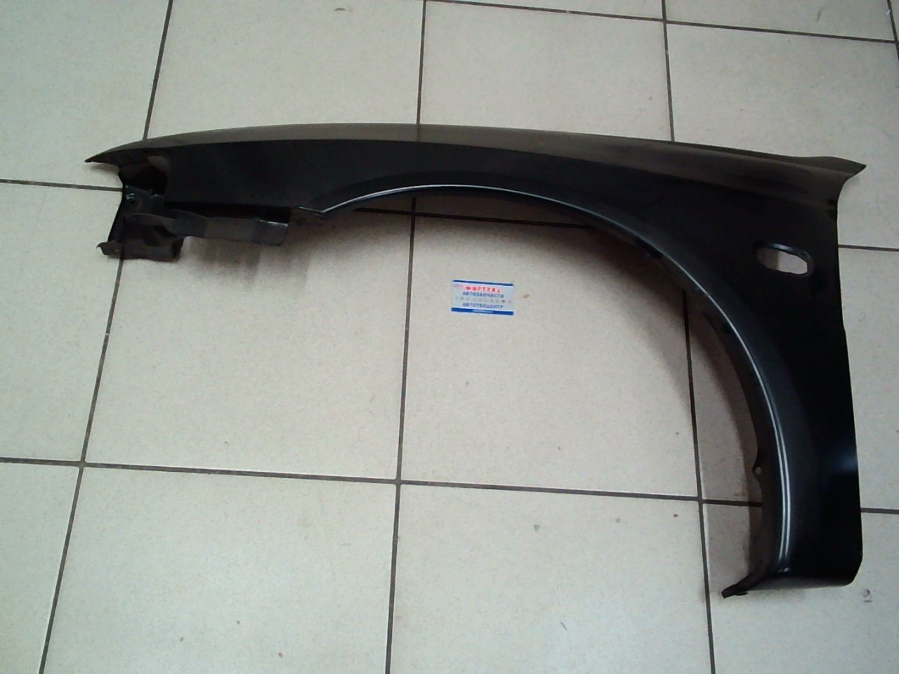 Крыло MMC LANCER (95-00) L [MB15-016-2/MBW2-016-2] TW