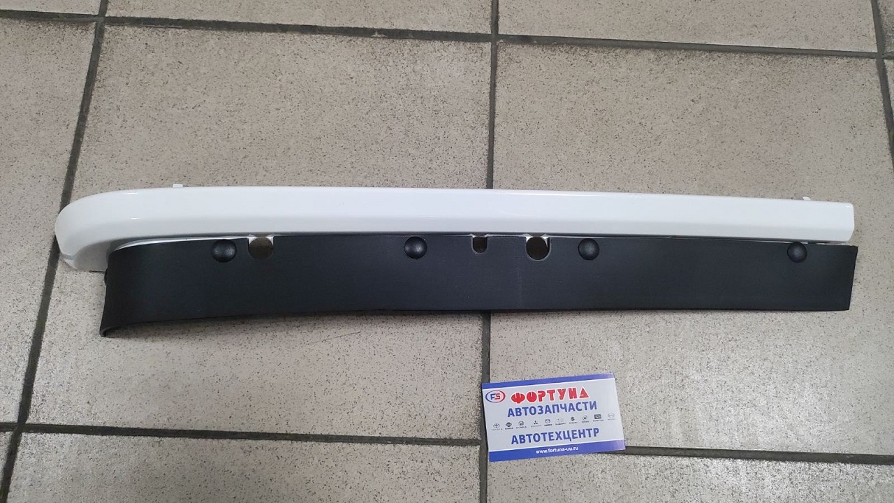 Ресничка под фару ISUZU [05-4302-5R/IZ07-08B4-01/041-01-0121] R  ELF 94-04