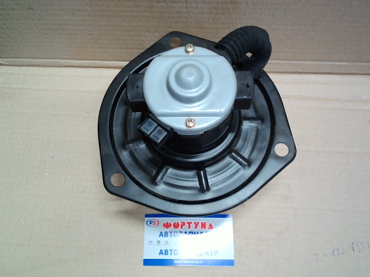 Мотор отопления салона MHT-801K (24V) /HINO 5-10T/