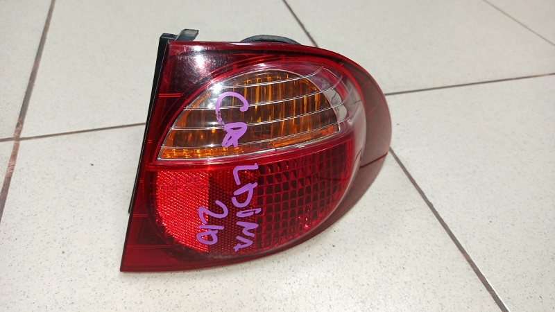 Задний фонарь TOY CALDINA 210   21-42 R [б/у]