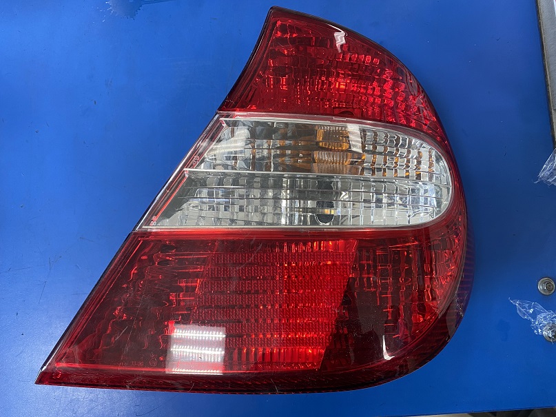 Задний фонарь TOY CAMRY ACV30  33-68 R Тайвань!