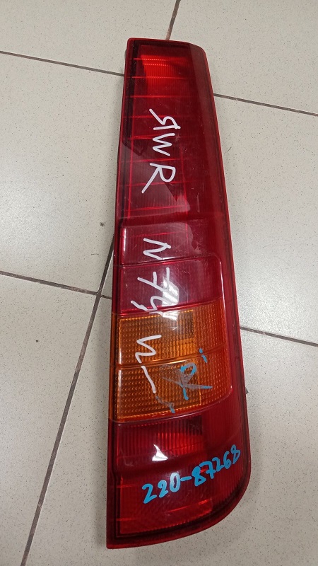 Задний фонарь MMC RVR N71W 220-87268 R '97-'02 [б/у]