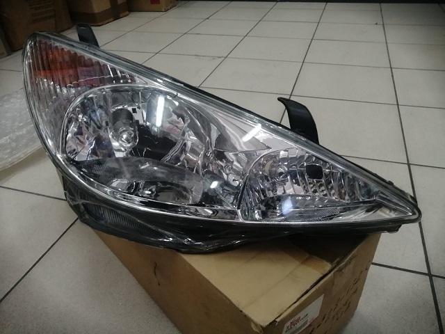 Фара TOY ESTIMA 28-132 R (99-06) TOYOTA