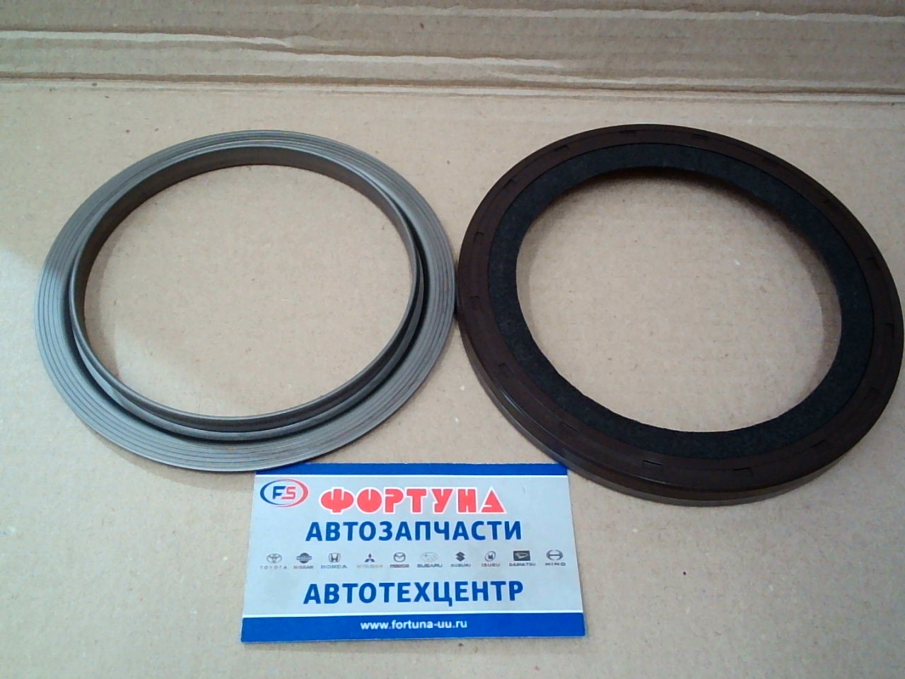 Сальник 104x139x13 ISU [8-98334-339-0/8-97602-379-0/8-94370-637-0] ISUZU /з/к.вал 4HF1, 4HL1, 4HG1/