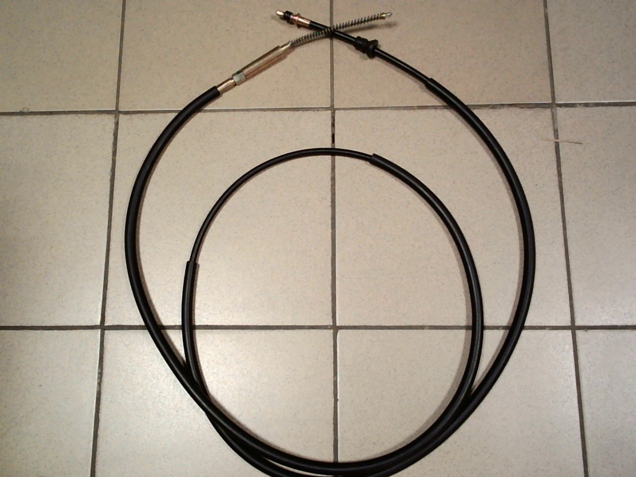Трос ручного тормоза HBC M04 [MB334240] /L=3108 FG#/