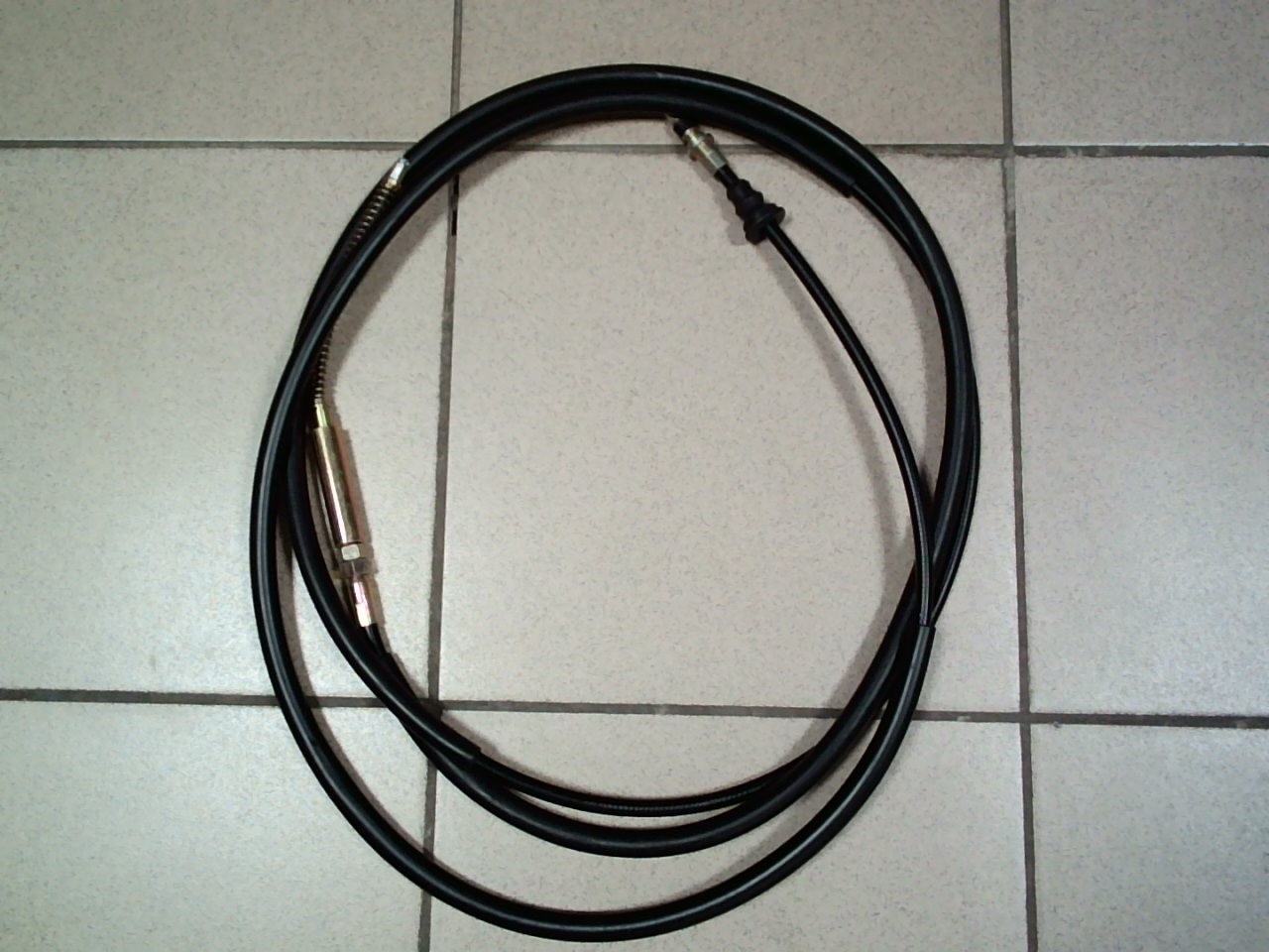 Трос ручного тормоза HBC M05 [MC117384] /L=3351 FG#/