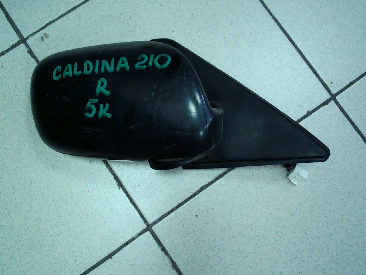 Зеркало TOY CALDINA ST210 R /черное 7к./ 5770 [б/у]