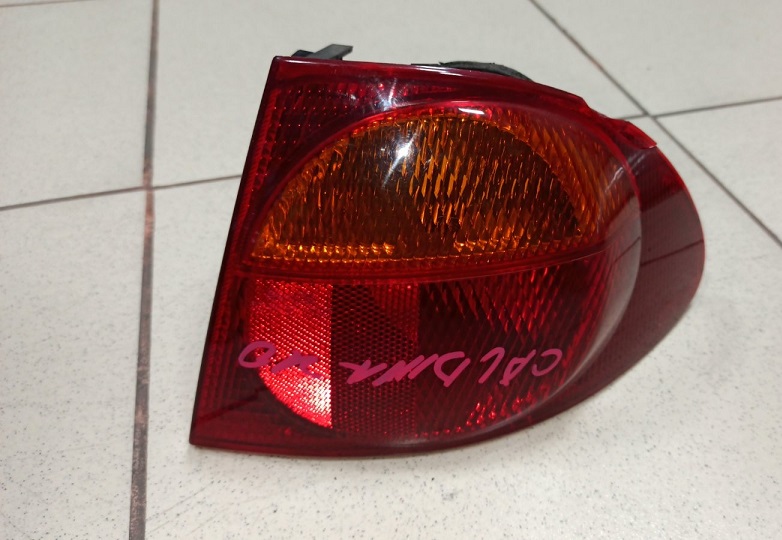 Задний фонарь TOY CALDINA 210   21-36  R [б/у]