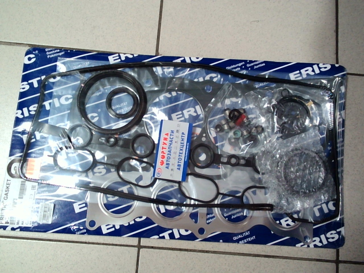 Ремкомплект ДВС 2AZ-FE met EF00090V1 [04111-28101] ERISTIC