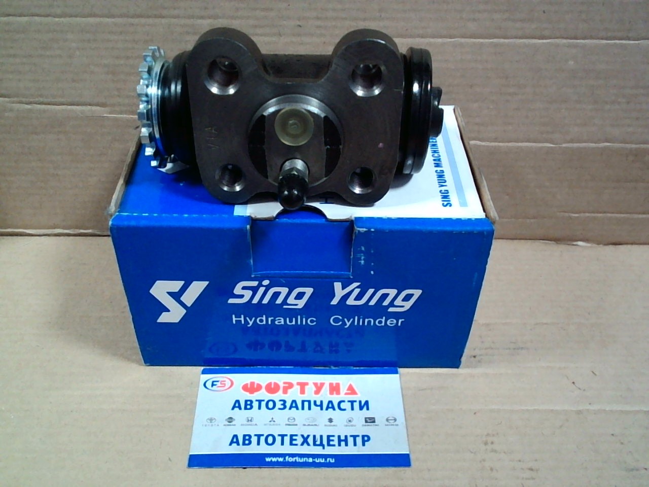 РТЦ MC886168 CANTER FB659 RR LH F B/W 1-1/4