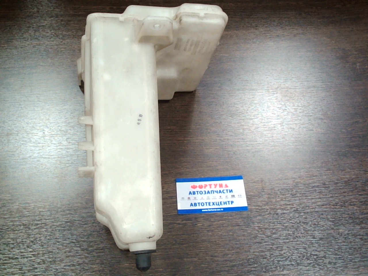 Бачок омывателя TOY IPSUM SXM10 ('96-'01) [б/у]