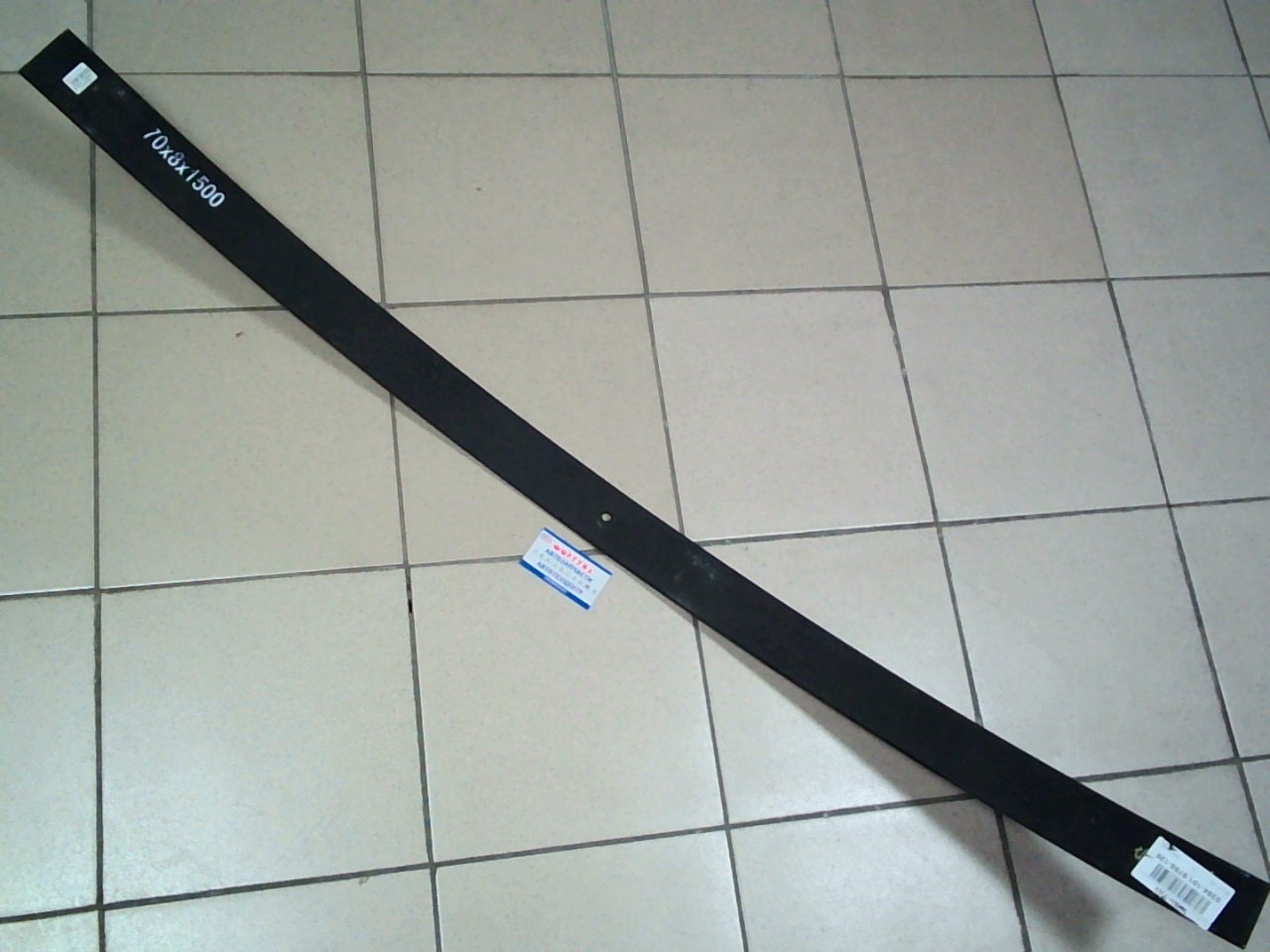 Лист рессорный заготовка 70x8x1500-WH с ЦО 10, 5 mm