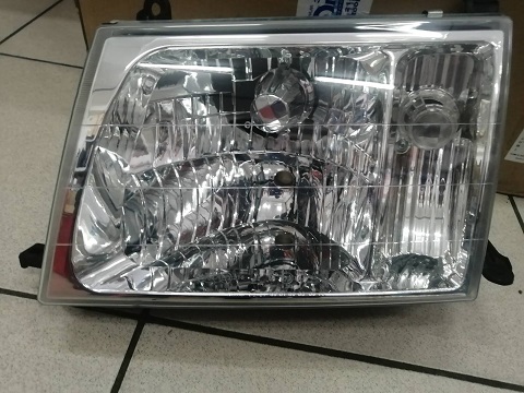 Фара TOY LAND CRUISER 100 6067, 6061, 6069, 6079 L [б/у] (к/с733)