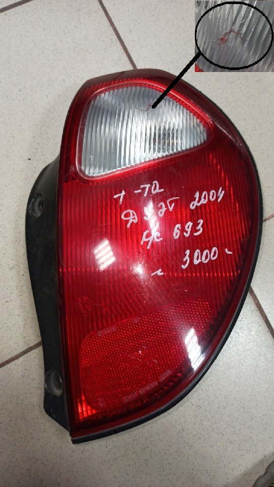 Задний фонарь TOY DUET 93-10101R/220-51576R (04) [б/у] (к/с693) /скол/