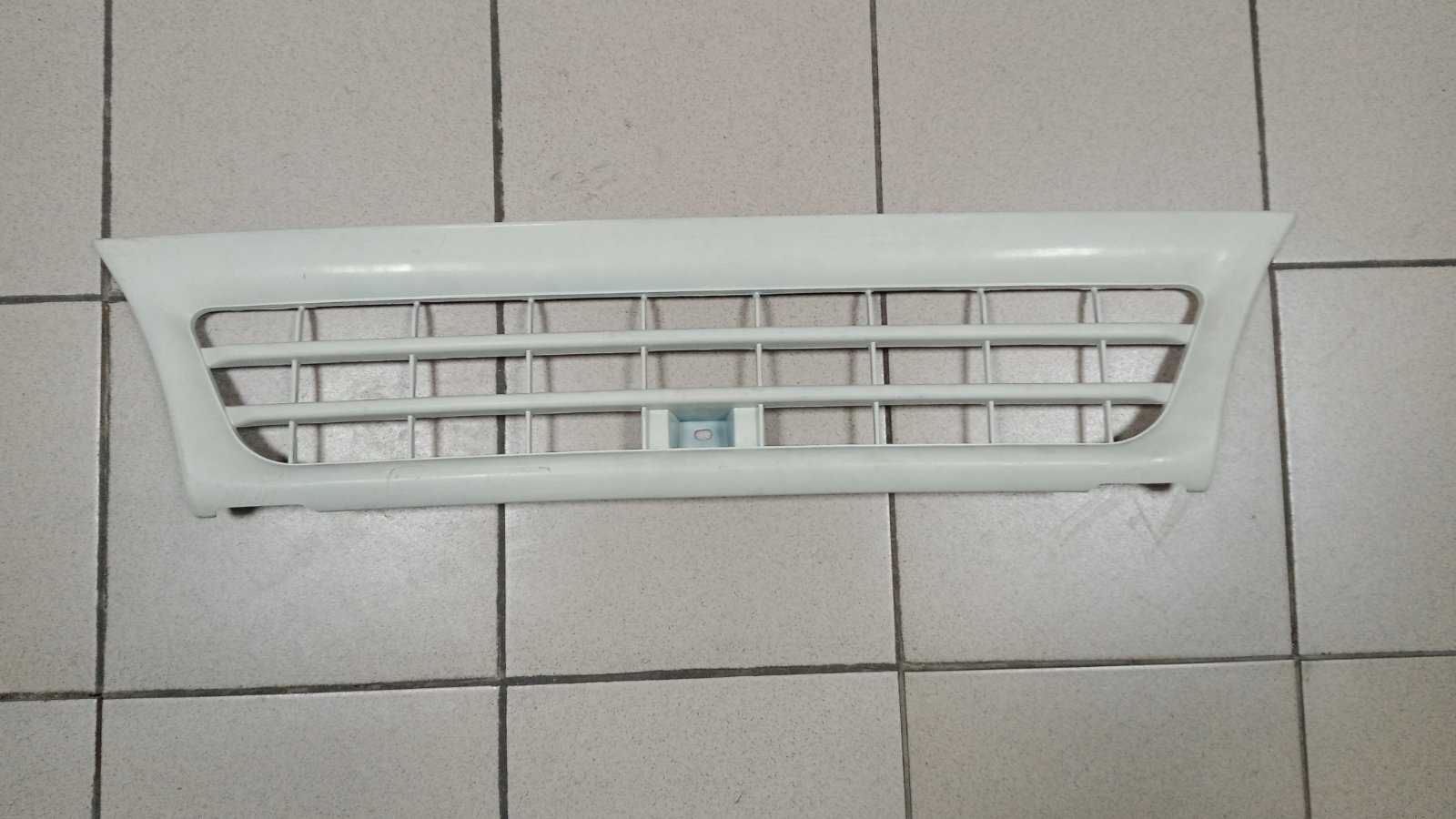 Решётка ISUZU ELF NKR  (93-99) /средняя кабина/ [05-4312-1] ZEVS