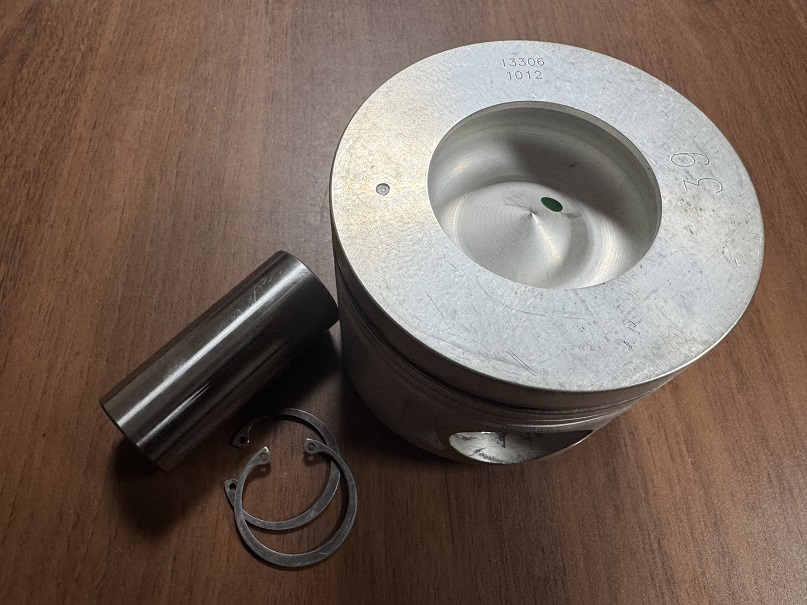 Поршня S05C, J05C, J05C-T, J07C-T, J08C, J08C-T STD IZUMI ALFIN GALLARY [13306-1012] (Камера сгорания Q61) Цена за 1шт.