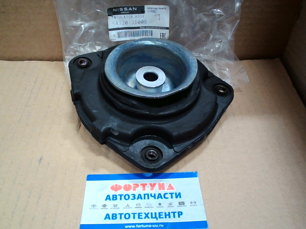 Чашка 54320-JD00B NISSAN /FR RH X-TRAIL T31/