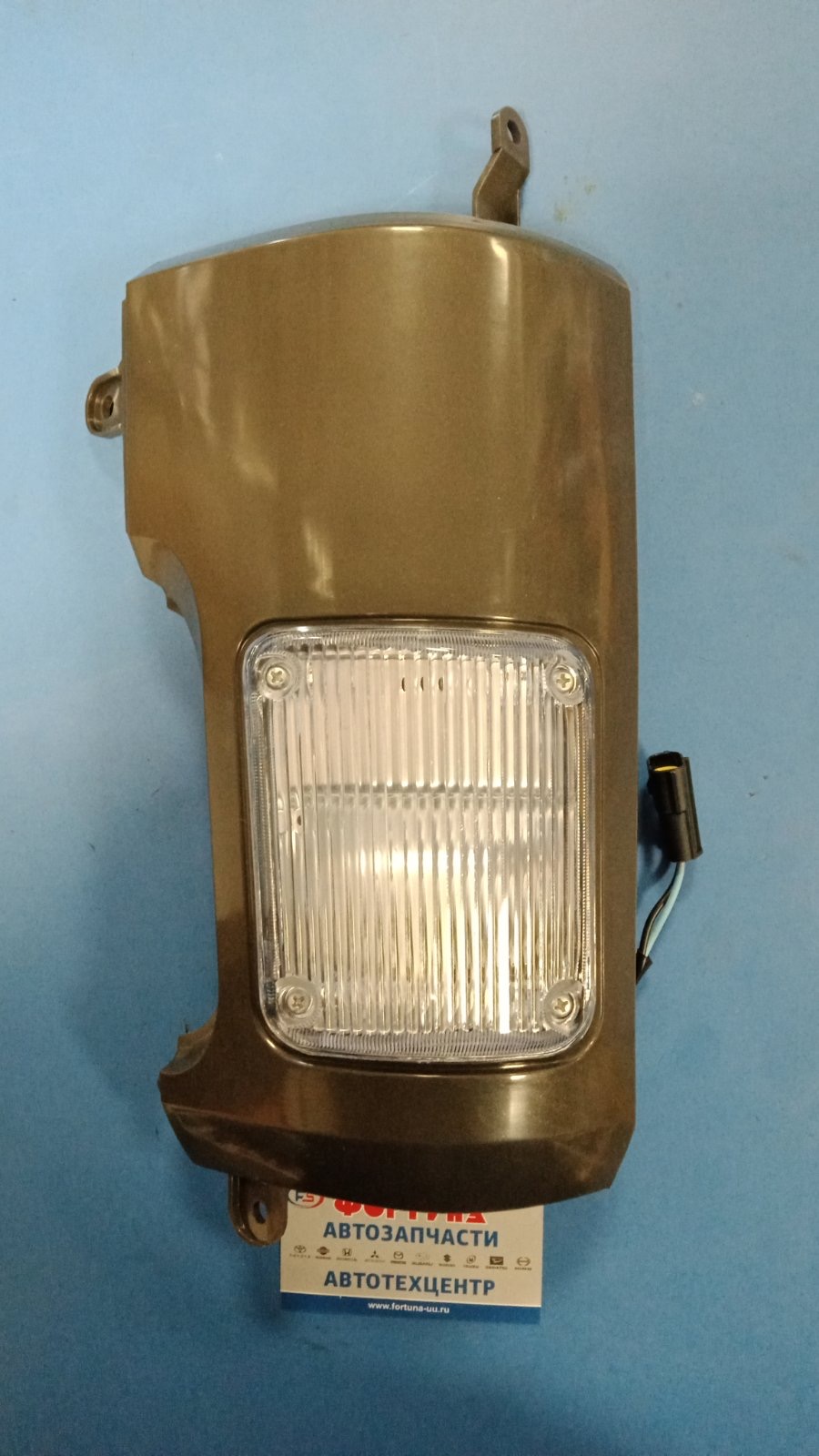 Щека в сборе с габаритом MAZDA TITAN 89-97 L/216-1539A [06-4206]