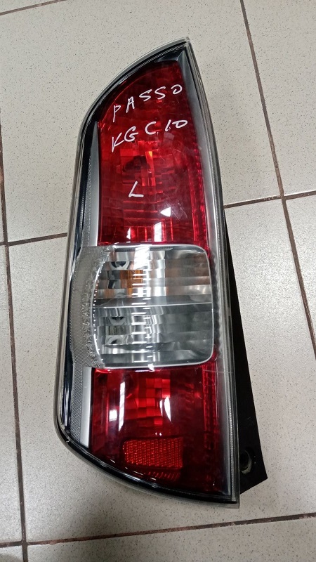 Задний фонарь TOY PASSO  220-51762 L  '05  [б/у]