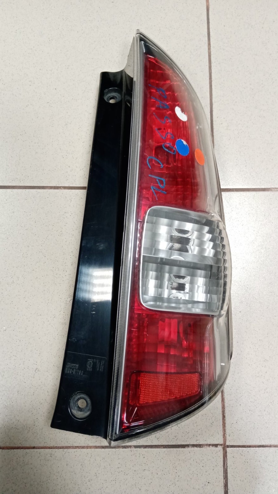 Задний фонарь TOY PASSO  220-51762 R  '05   [б/у]