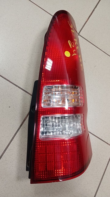 Задний фонарь NIS SERENA C24 4955 R '03- [б/у]