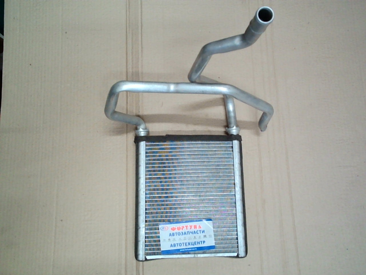 Радиатор печки HR-118 /NOAH, VOXY, CAMRY, ESTIMA, KLUGER, ALPHARD 3ZRFE, 3ZRFAE, 2GRFE, 2AZFXE, 2AZFE/ AD