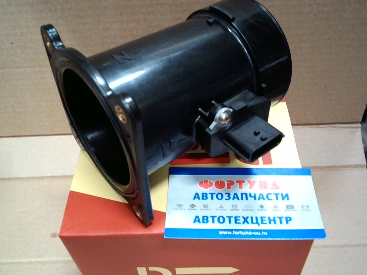 Датчик расх. воздуха 22680-CA000 (AC011) DAGGER /Elgrand E51 VQ25/