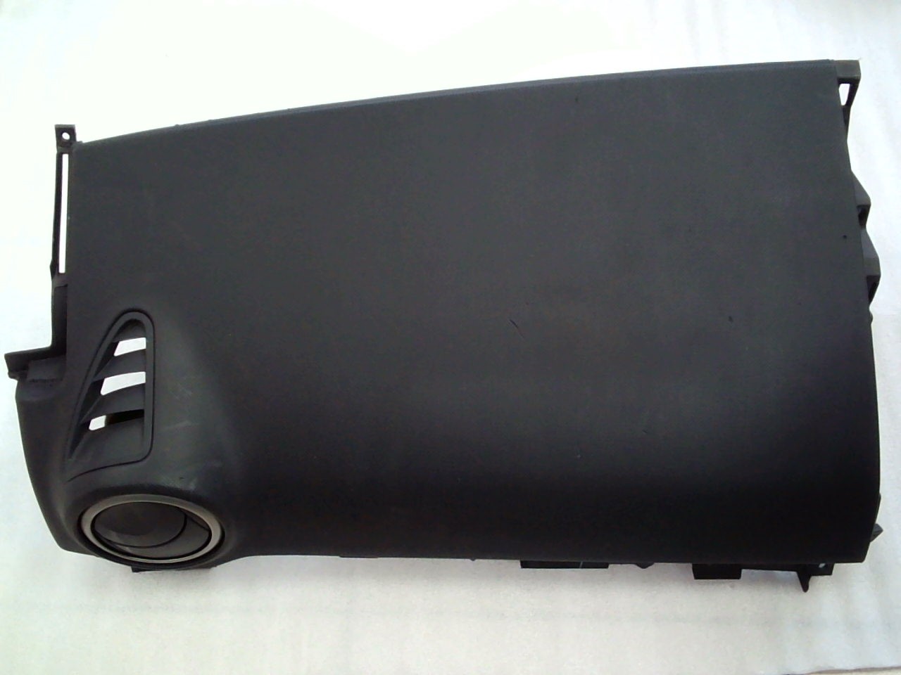 Airbag пассажирский MAZ AXELA BK5P /чёрный/ с патроном [б/у]