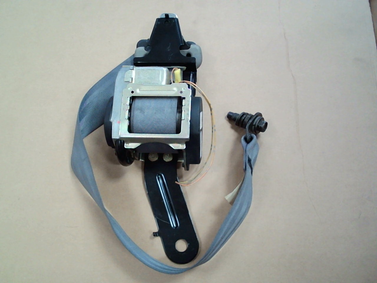 Ремень безопасности NIS AD Y11 Front LH /Серый/ 2004 [б/у]