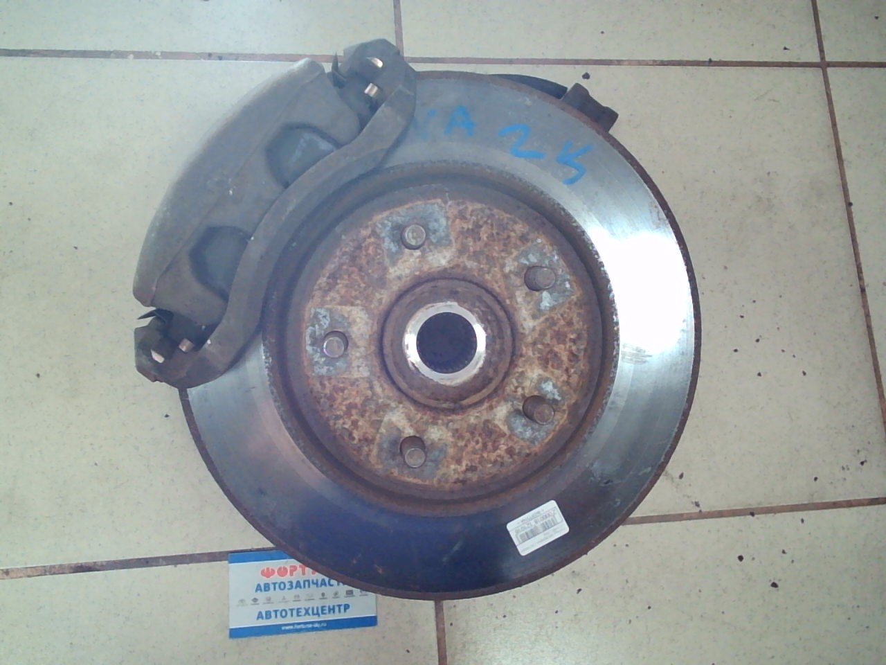 Ступица NIS SERENA C25 FRONT LH (+ABC) [б/у]