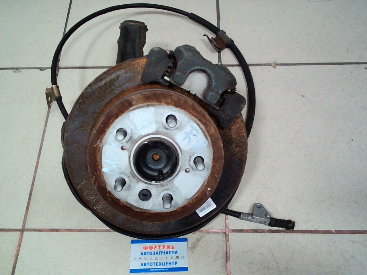 Ступица TOY WINDOM MCV30 REAR RH (с ABC) +трос ручника[б/у]