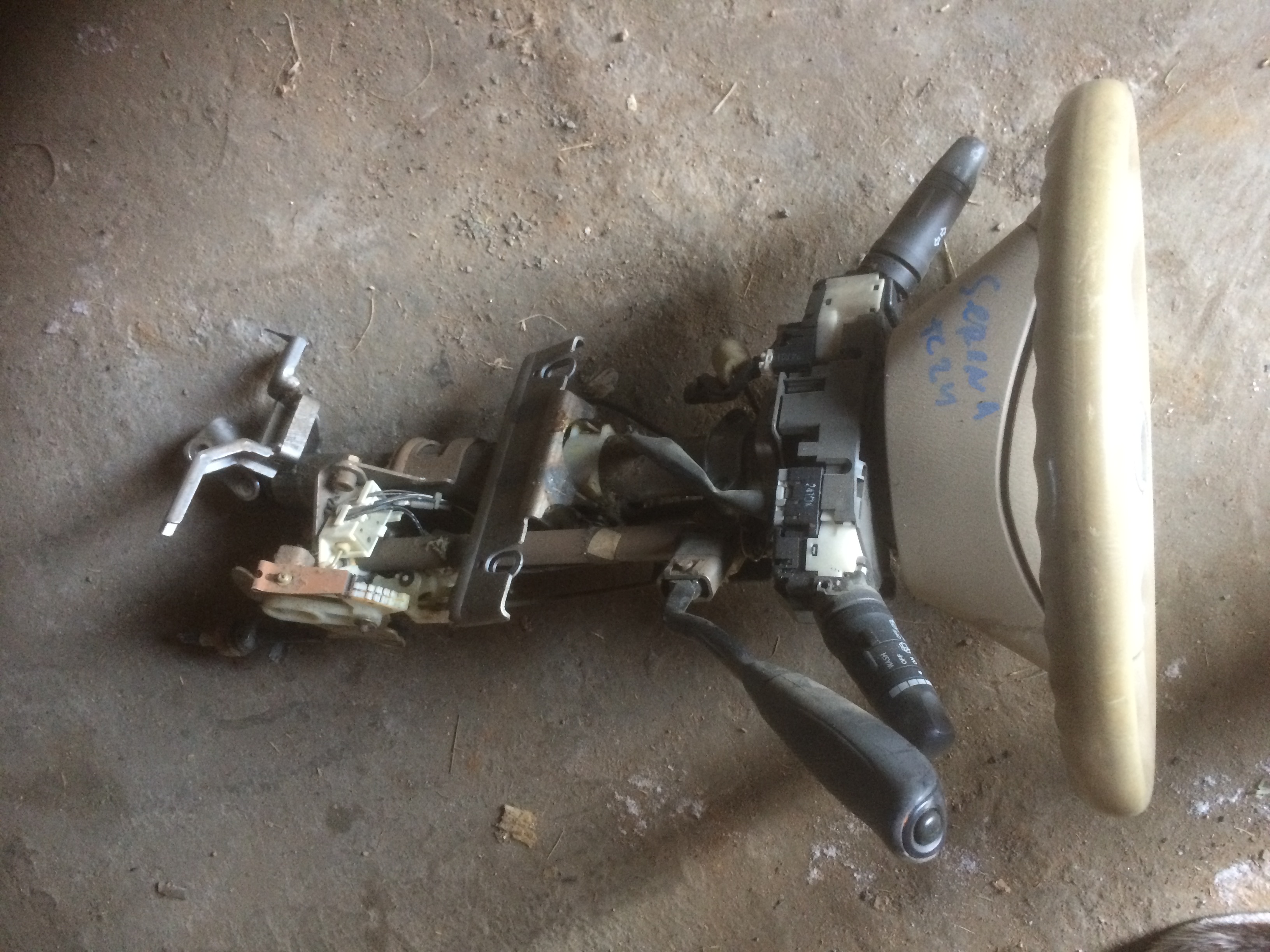 Рулевая колонка NIS SERENA C24 /Руль с Airbag,  замок зажигания,  гитара/ [б/у]