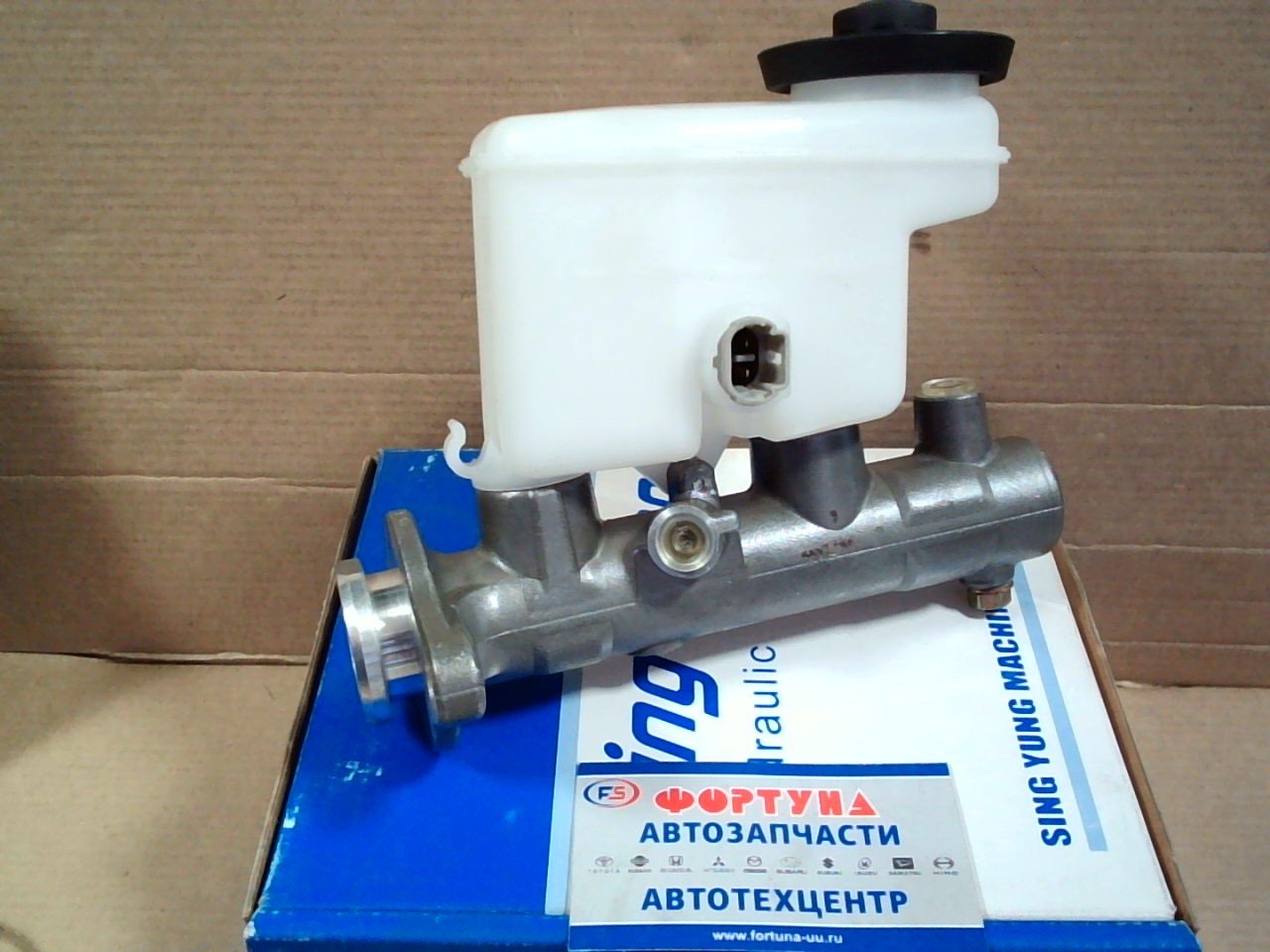 ГТЦ 47201-26630 TW / HIACE '98-/  1" без abs