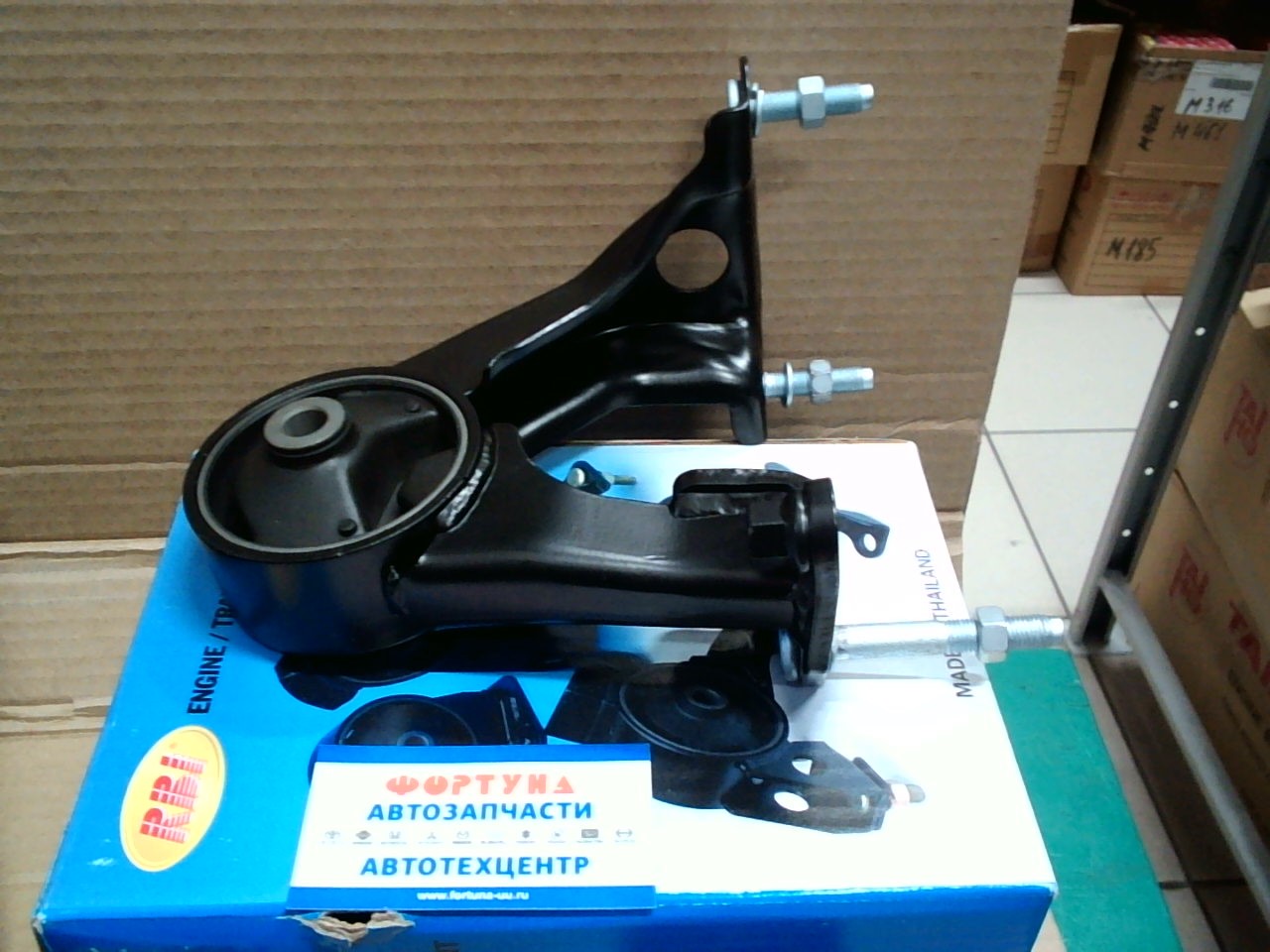 Подушка двигателя 12371-28060/12371-28080 (T09W110EZ) RBI /REAR IPSUM 2AZ ACM21,  NOAH 1AZ AZR60 '01-/