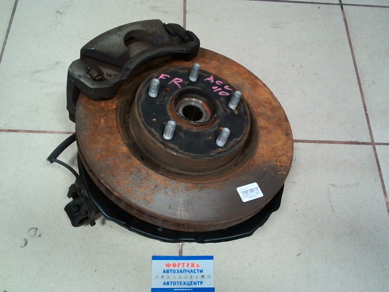 Ступица TOY CAMRY ACV40 FRONT RH [б/у] (ступица+диск+суппорт+поворотный кулак+ABS)