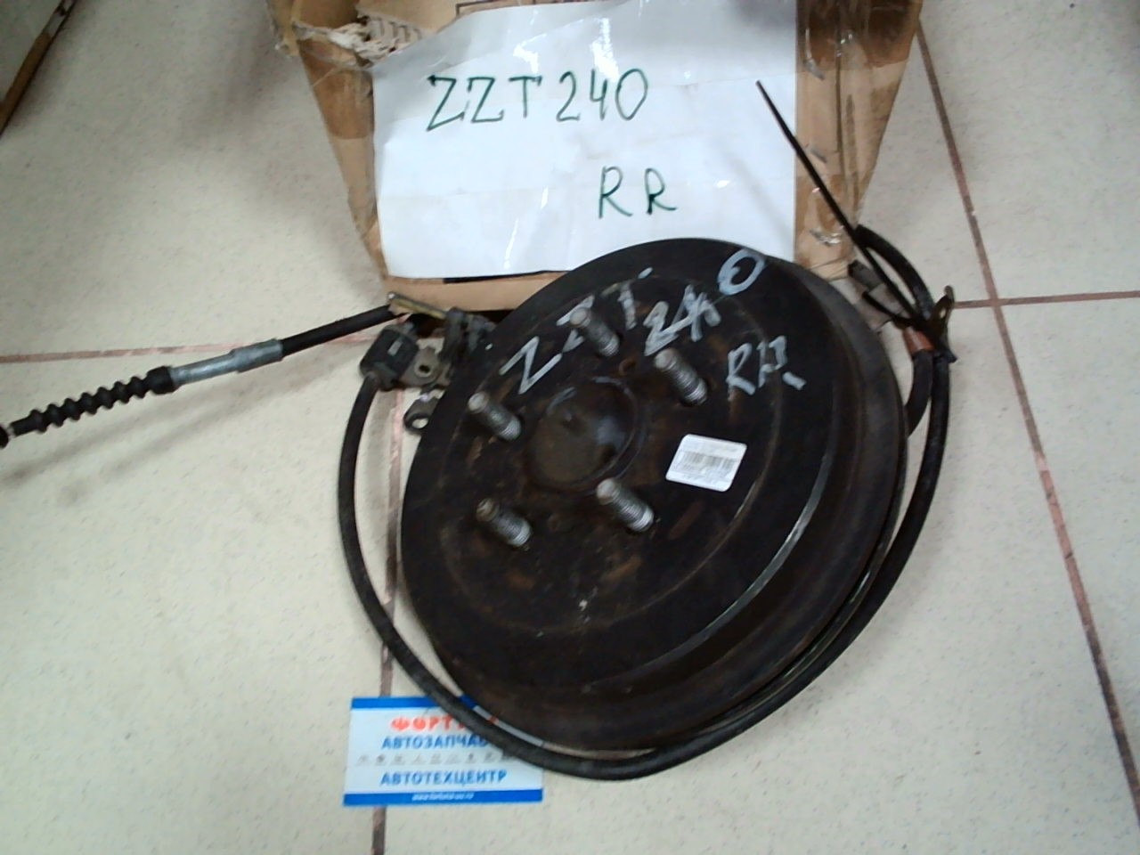 Ступица TOY PREMIO ZZT240  REAR RH  [б/у] ABC