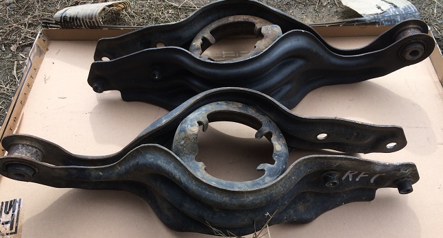 Рычаг HON STEPWGN RF1 REAR RH попереч [б/у] 