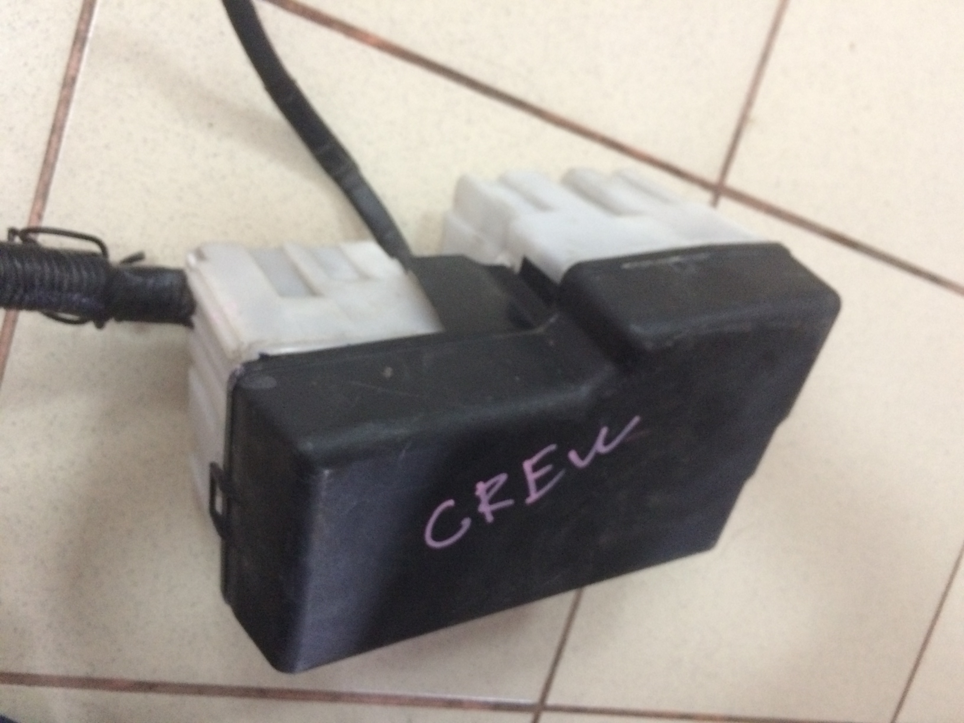 Блок предохранителей MAZ PREMACY CREW /под капотом/ [б/у]