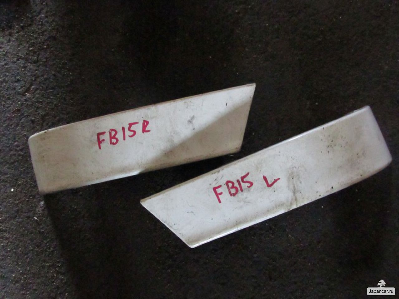 Планка под задним фонарем NIS SUNNY B15 (белый) R [б/у]