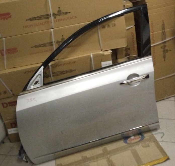 Дверь NIS Teana J32 '08 FRONT LH /серебро/  [б/у]