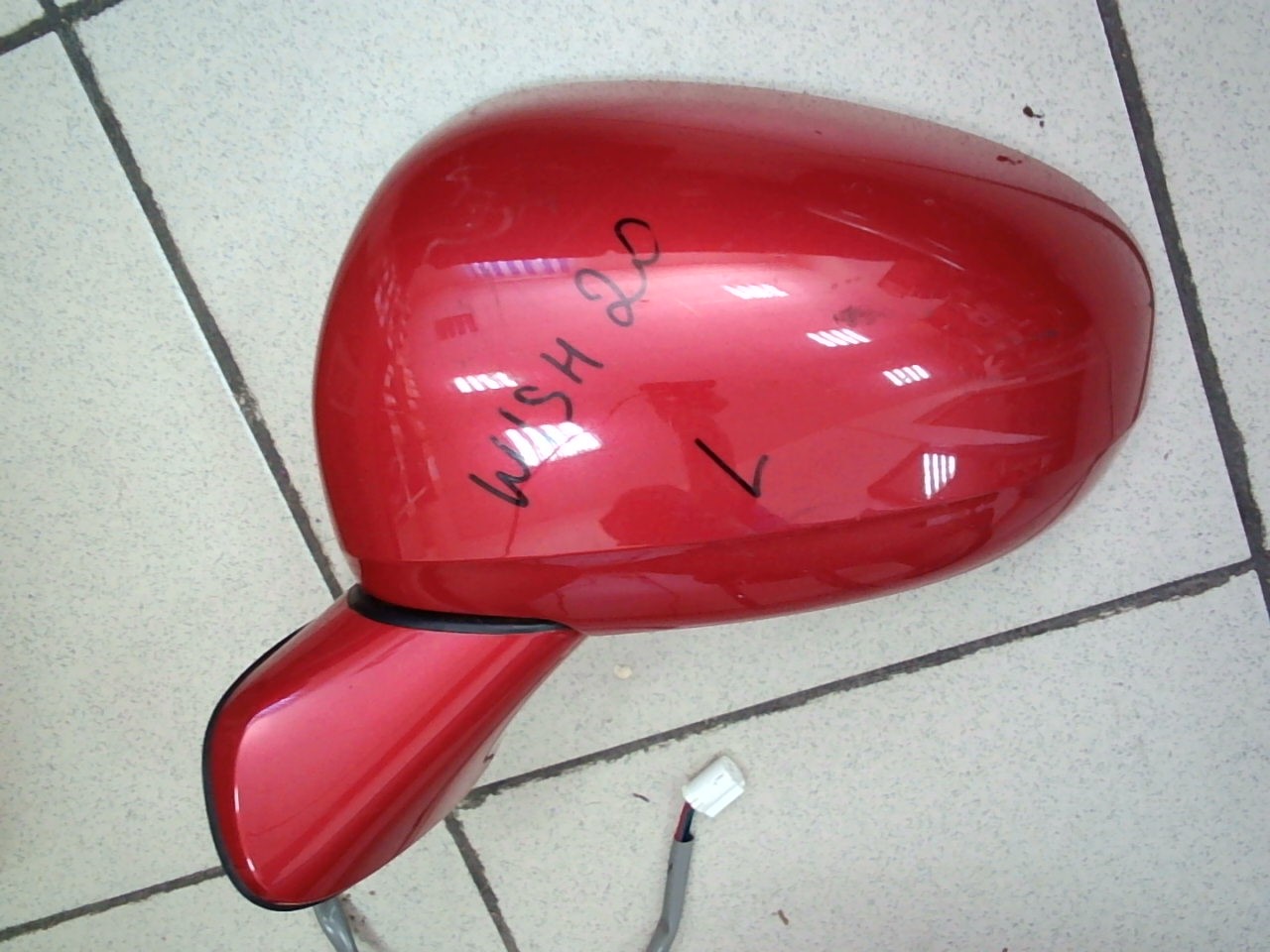 Зеркало TOY WISH ZGE20 '09 RH /красный/ 5 пров. [б/у]