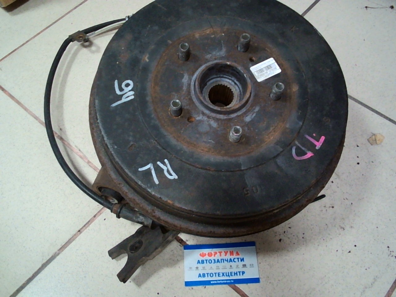 Ступица SUZ ESCUDO TD94/TD54 '07 REAR LH [43401-65J00+43511-65J00+53402-65D00] [б/у] /РЕДУКТОРНЫЙ в сборе с барабаном/