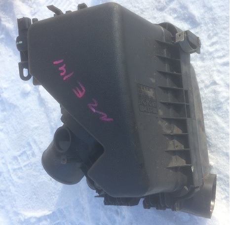 Корпус воздушного фильтра TOY Corolla Fielder ZRE142 /+датчик 31020/ [б/у]