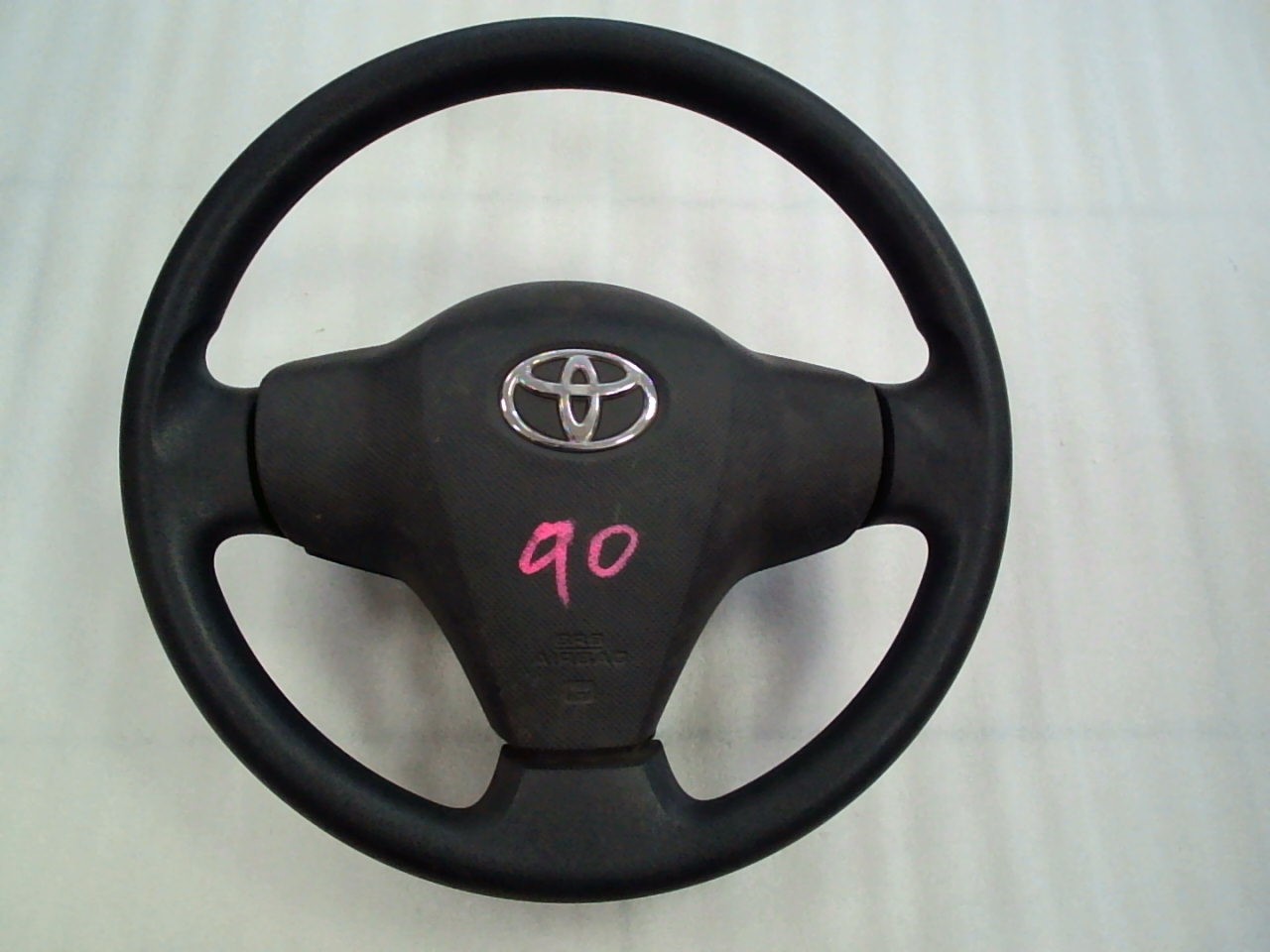 Руль TOY VITZ KSP90 /airbag БЕЗ ПАТРОНА/ [б/у]