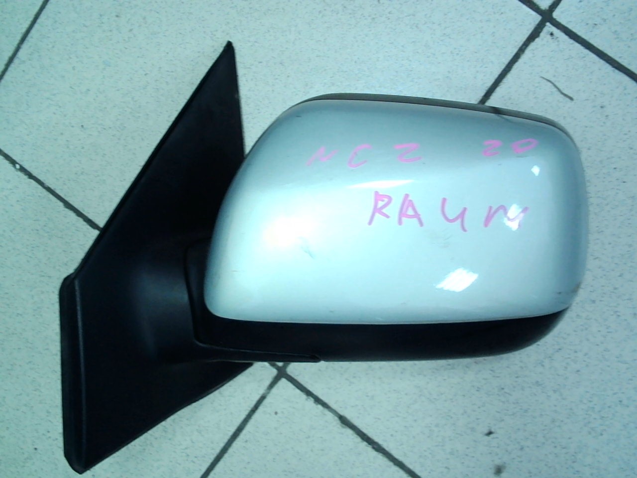 Зеркало TOY RAUM NZC20 LH /серое/ 7564 [б/у]