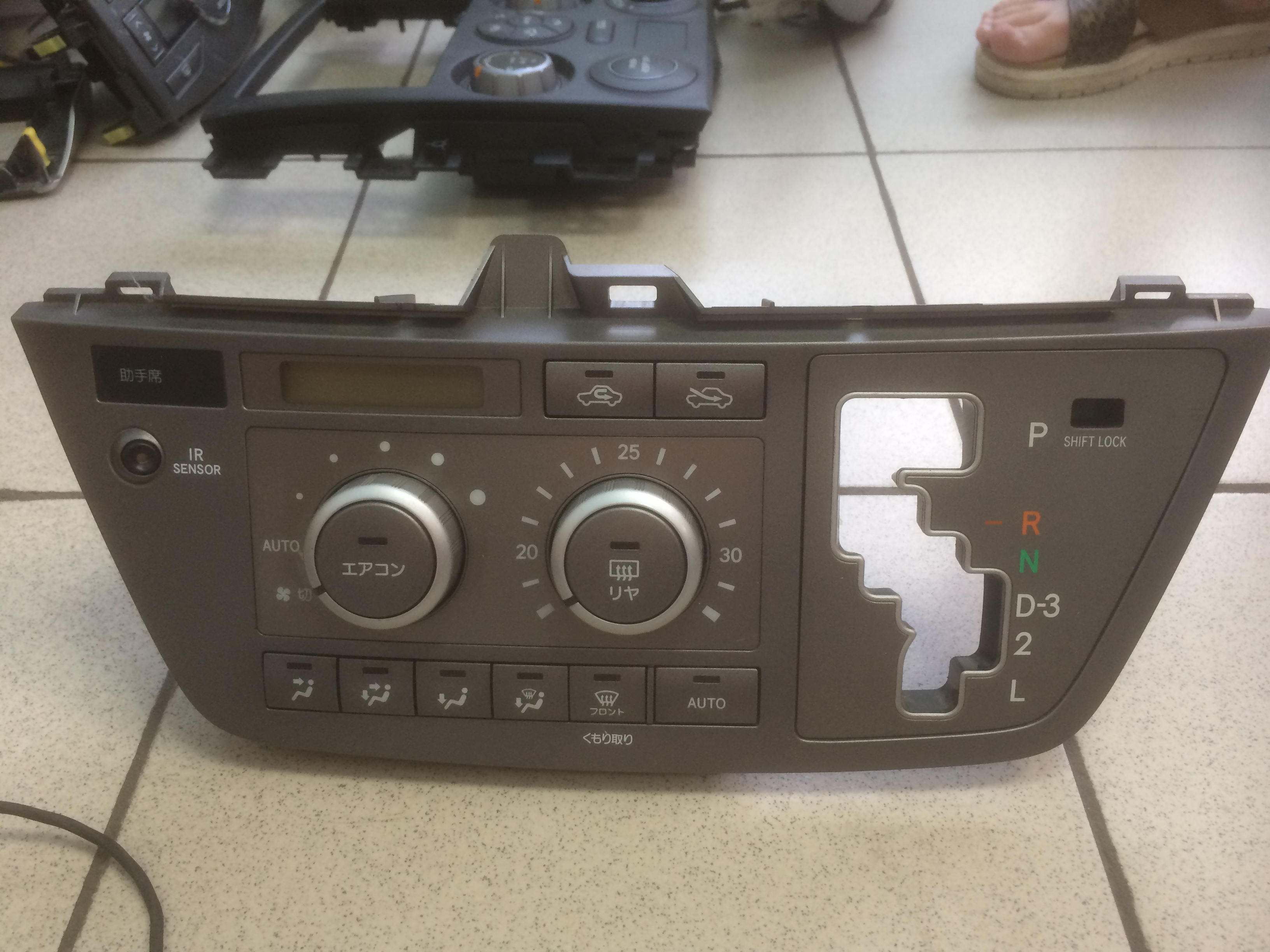 Климат-контроль TOY Raum NZC20 '07 [88650-46030] [б/у]