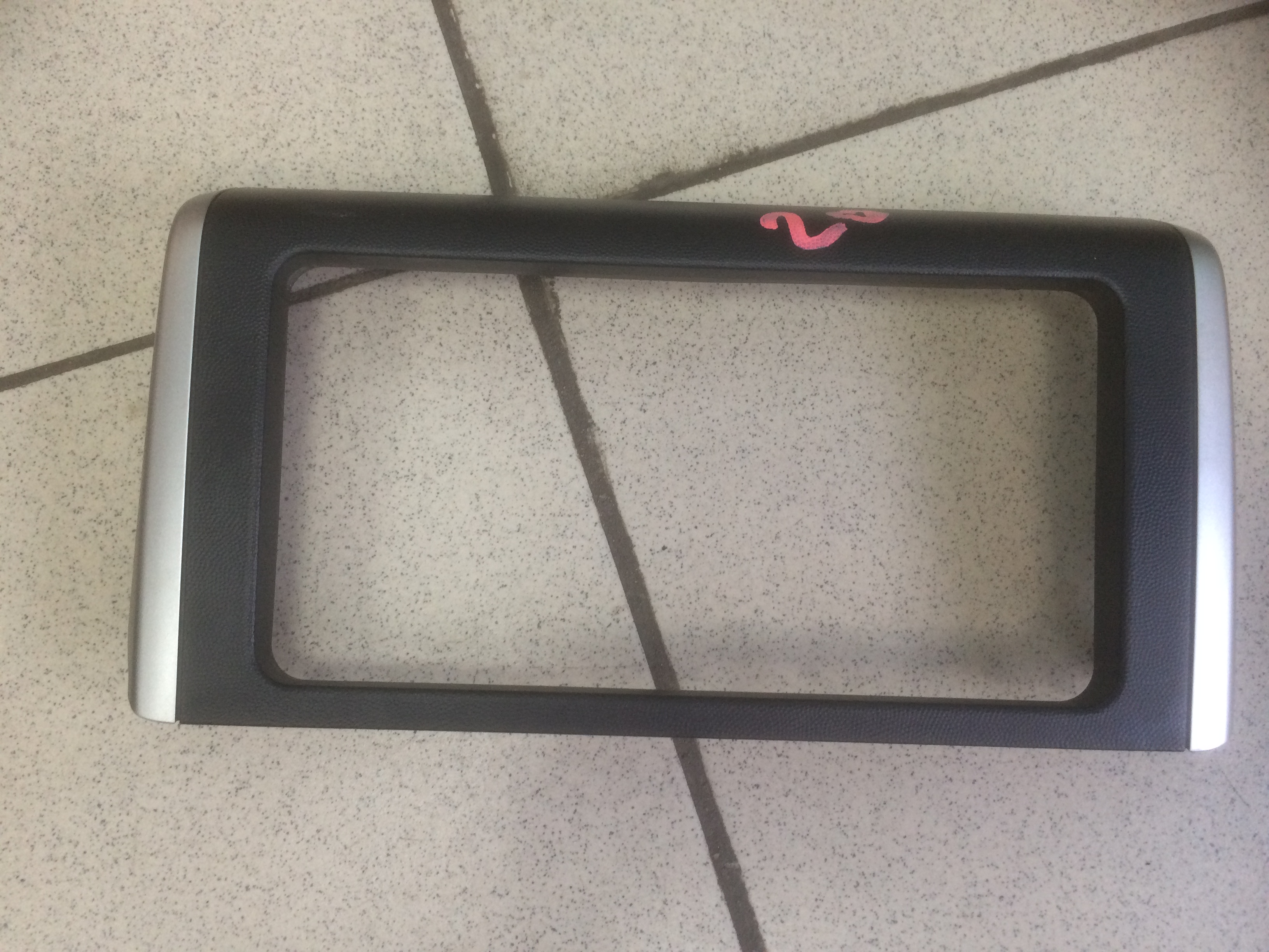 Рамка магнитолы TOY WISH ZGE20 '09 [55420-68090] [б/у]