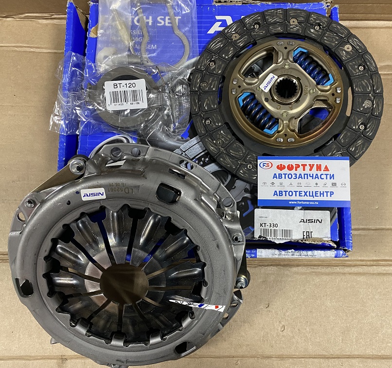Диск сцепления+корзина+выжимной KT330 AISIN /робот 2SZ-FE YARIS '05-'08/ Suzuki Swift RS413 M13A - ?/
