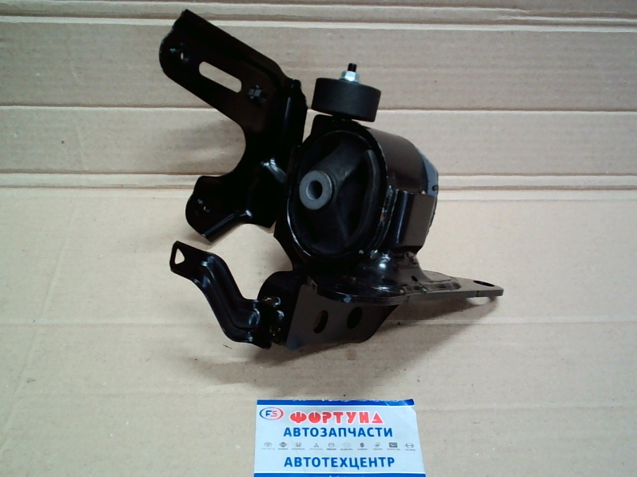 Подушка двигателя 12372-37280 TOYOTA /LH Toyota NOAH, VOXY, ESQUIRE ZWR80 - 3ZRFXE '14-/