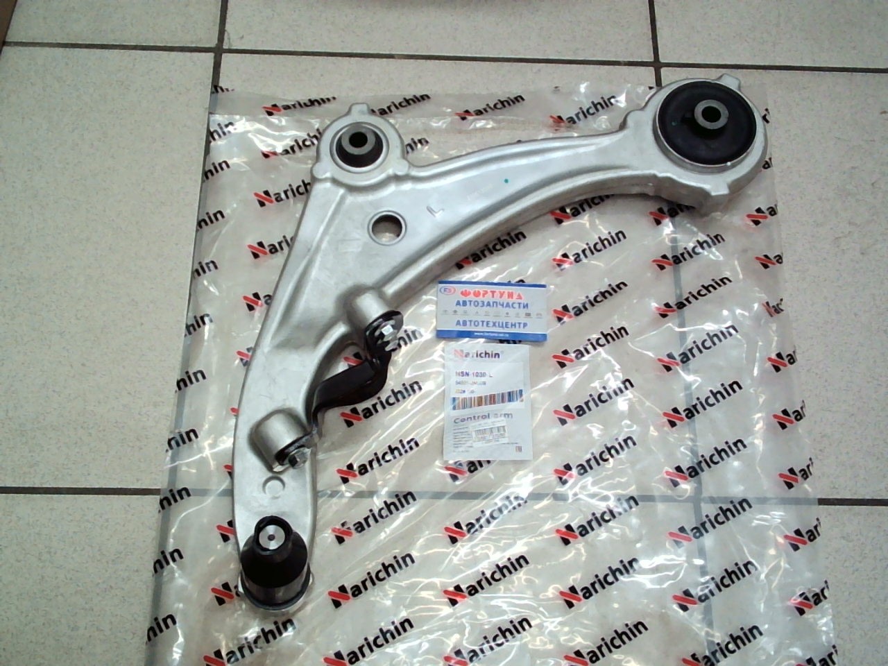 Рычаг NSN-1030-L NARICHIN /FR LOW LH Teana J32 '08-/
